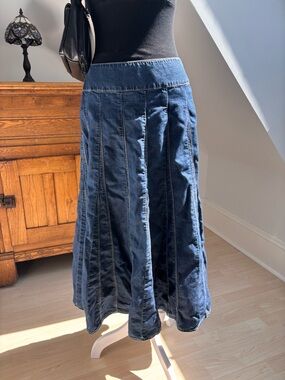 Attitude Denim Panel Midi Skirt 💙